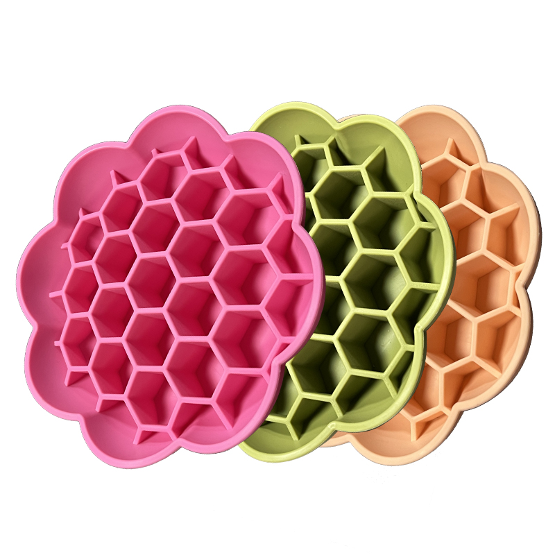 Custom Dog Bowl Slow Feeder Flower Pet Licking Bowl Slow Feeding Silicone Dog Lick Bowl — image 6