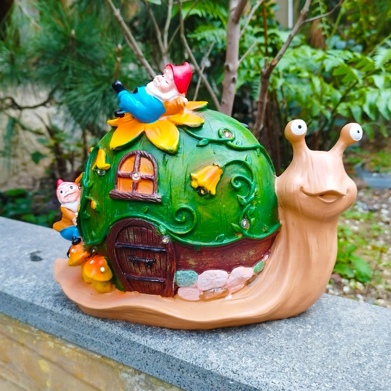 Solar powered outdoor animal snail elf ornament — image 4