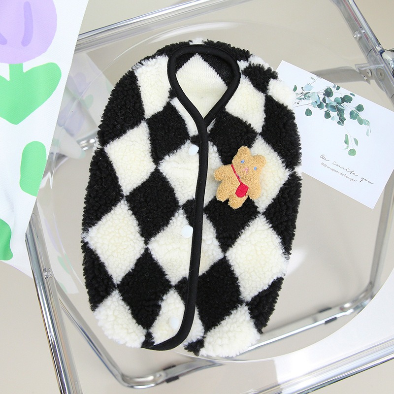 Chaqueta de invierno y otoño para perros: chaleco cálido de felpa con cuadros diamante de dos pies, nuevo — imagen 4