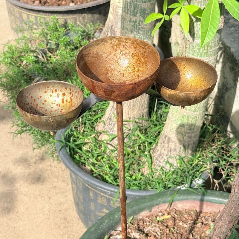 Vintage Iron Bird Bath - Rustic Garden Stake Water Bowl & Outdoor Decor — image 2
