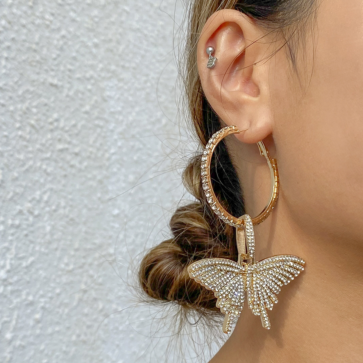 Retro full diamond butterfly exaggerated earrings women French rhinestone ring metal fashion earrings — image 1