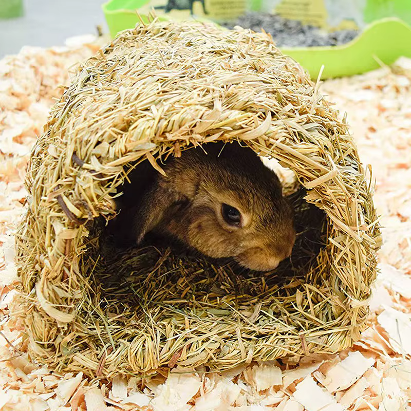 ABKJ - Casa de Hierba Tejida Tipo Túnel para Acostarse o Dormir, Casa Comestible para Masticar, para Conejos, Chinchillas y Otros Animales Pequeños — imagen 4
