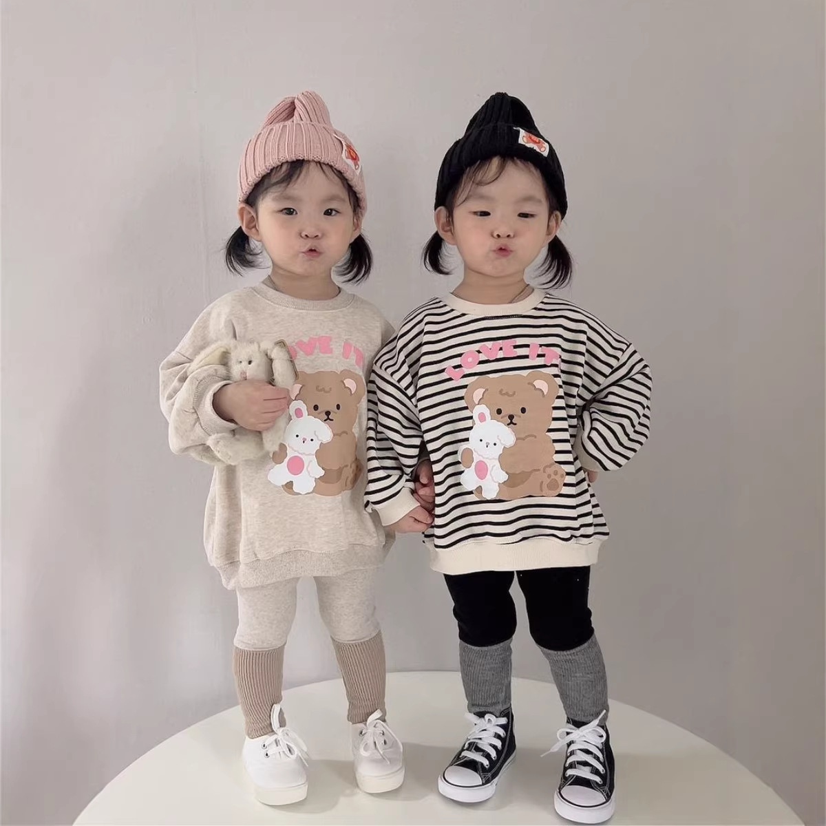 Casual Long-Sleeve Hoodie with Bear Print and Stripe Pattern, Round Neck T-Shirt — image 6
