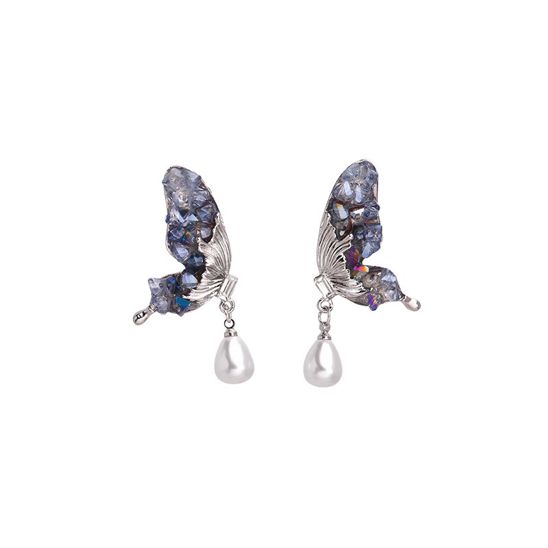 Butterfly Wing Pearl Stud Earrings Women's Niche Design High-end Earrings — image 3