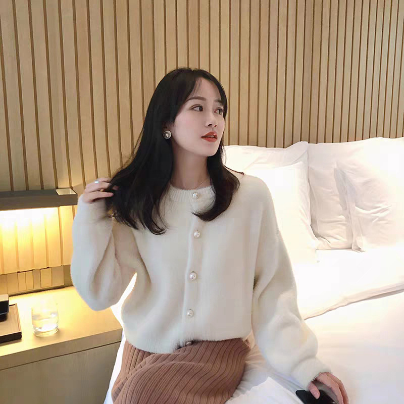Plush pearl button imitation mink fur short jacket for women — image 2