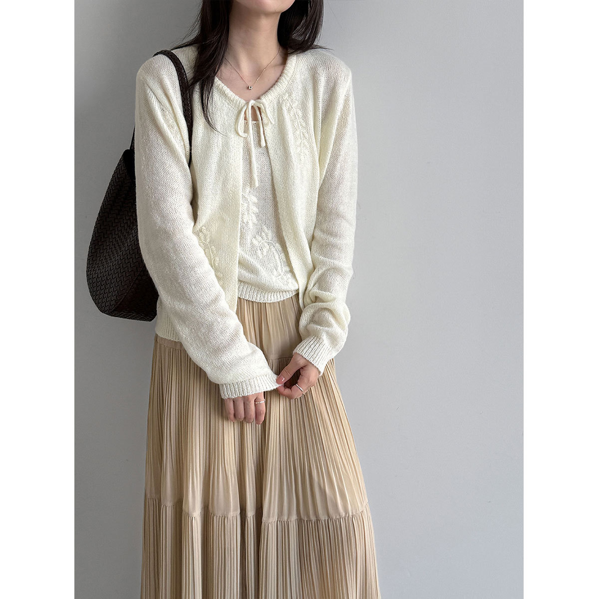 Deer West Autumn New Knitwear Set with Tie-Up Sweater, Women's Knitted Jacket and Short Top — image 1
