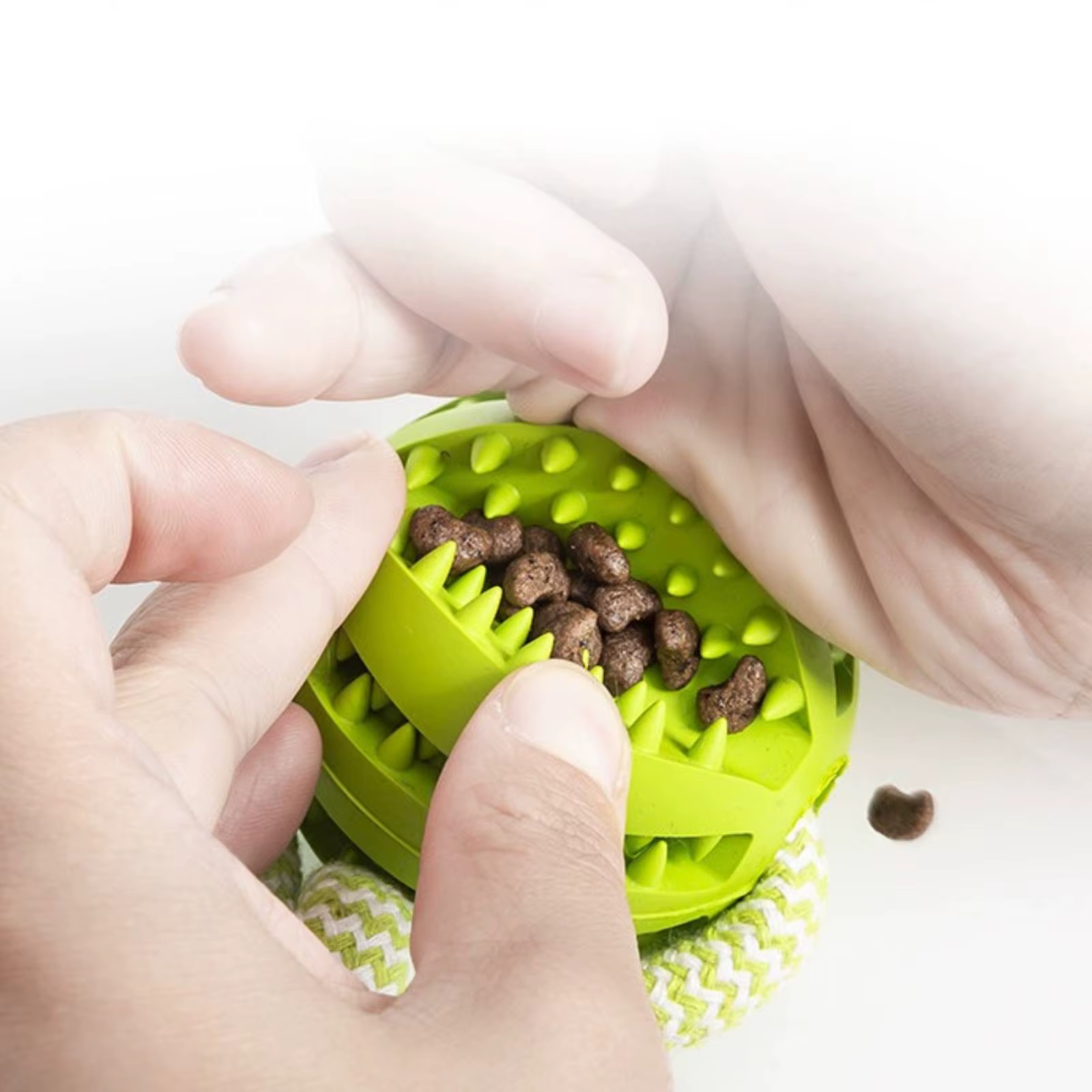 Juguete para perros, pelota dispensadora de golosinas de cuerda de algodón resistente, limpieza de dientes y entrenamiento, rompecabezas interactivo — imagen 3
