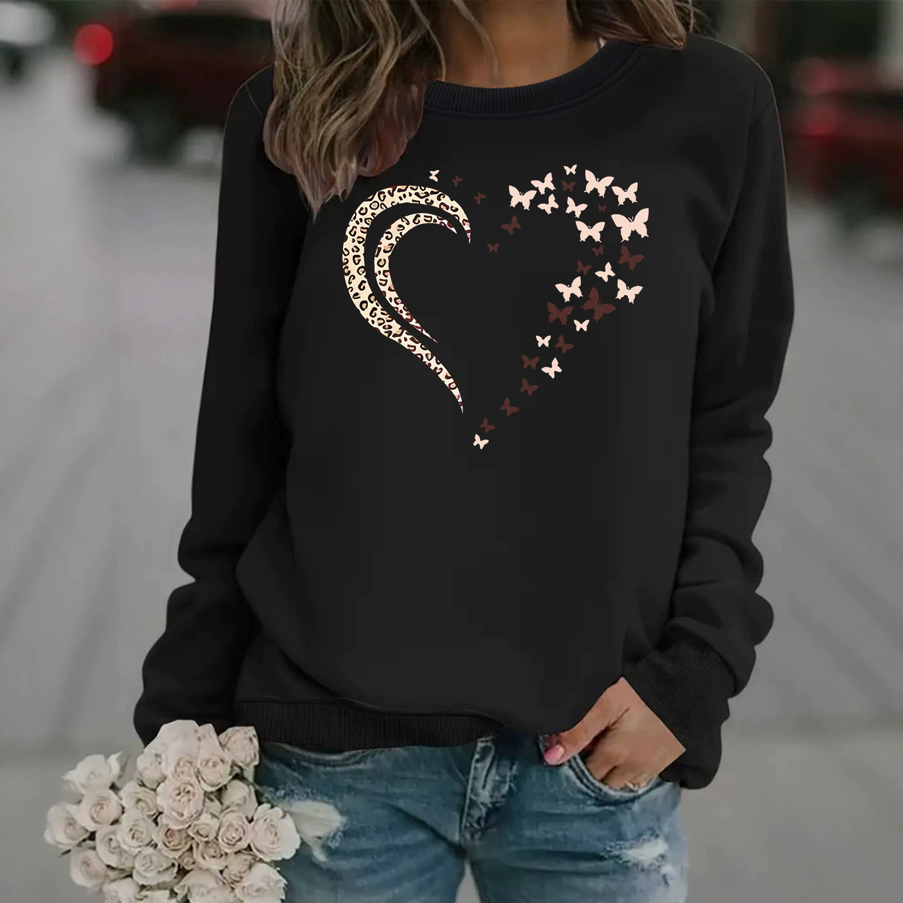 Love butterfly printed hoodie — image 6