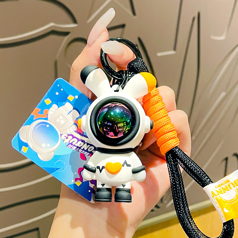 Cartoon Love Lightning Rabbit Key Chain Astronaut Personality Fashion Car Key Exquisite Pendant Student Bag Pendant — image 7