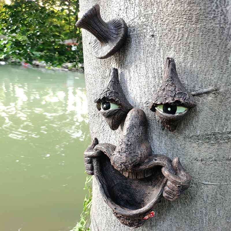 Radiant bark monster face bird feeder manual facial resin ornament — image 2