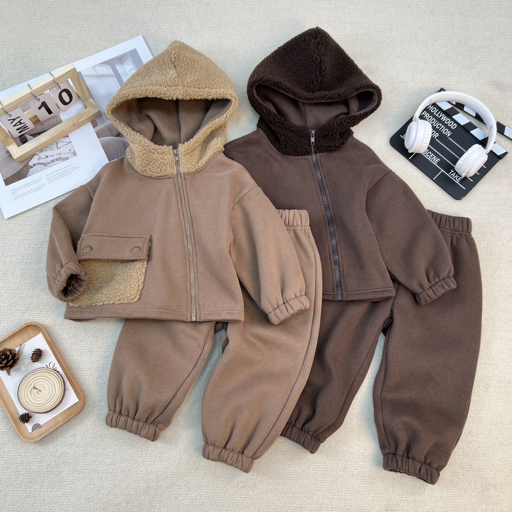 Children's fleece hoodie color blocked lamb wool set — image 3