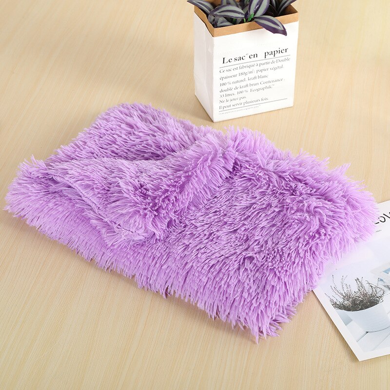 Manta de Plush para Perros y Gatos: Cubreleta Suave y Caliente para Dormir, Tamaño Pequeño, Medio, Grande — imagen 17