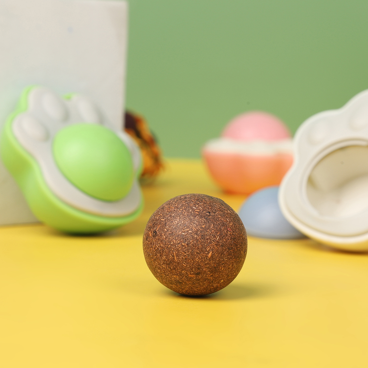 Cat Toy Wood Polygonum Gall Fruit Taste Gall Cat Paw Licking Music Tooth Grinding Cat Licking Mint Ball — image 3