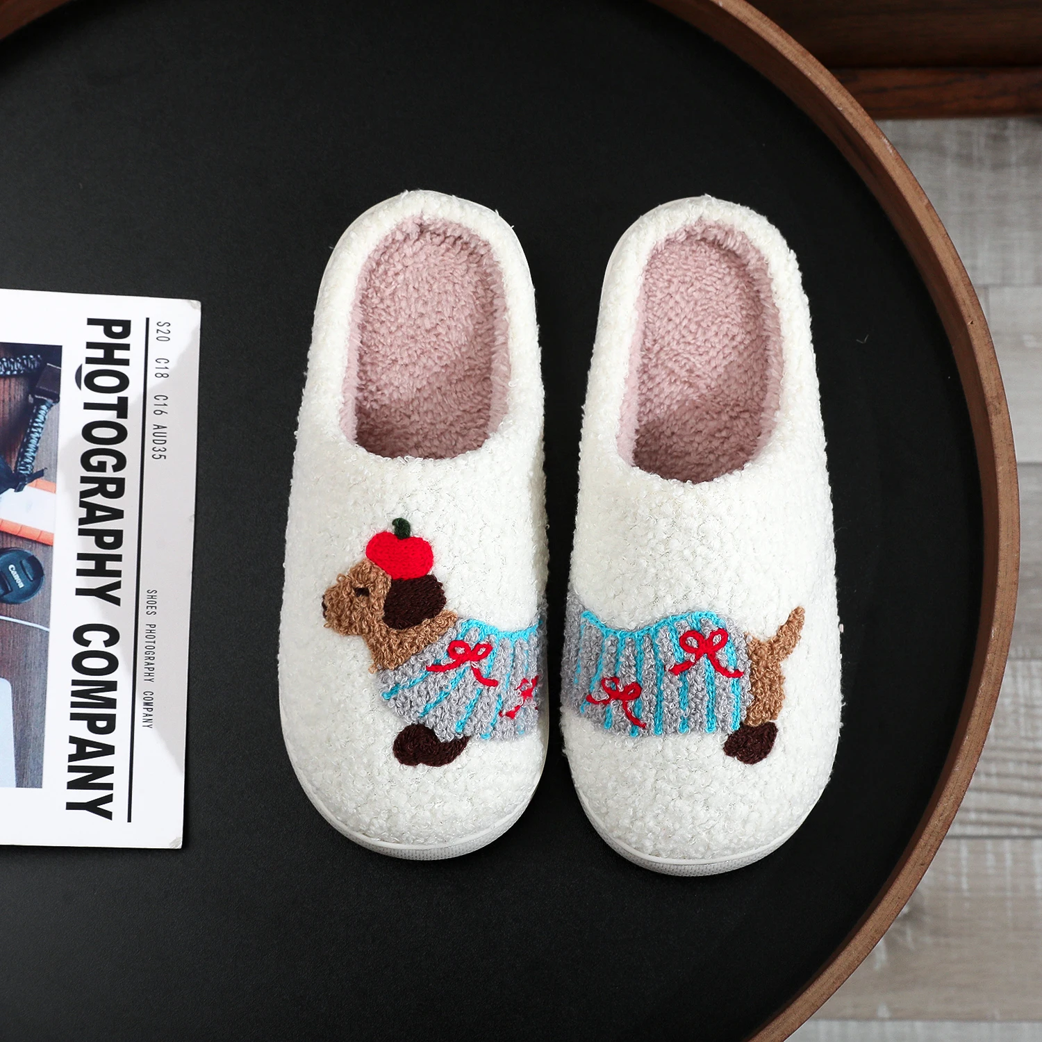 Dachshund Pet Pattern Embroider Plush Home Thick-Soled Comfortable Woolen Cotton Slippers Cute Warm Non-Slip Indoor Slippers Pet Mom Gift Dog Lovers Men and Women Can Wear — image 3