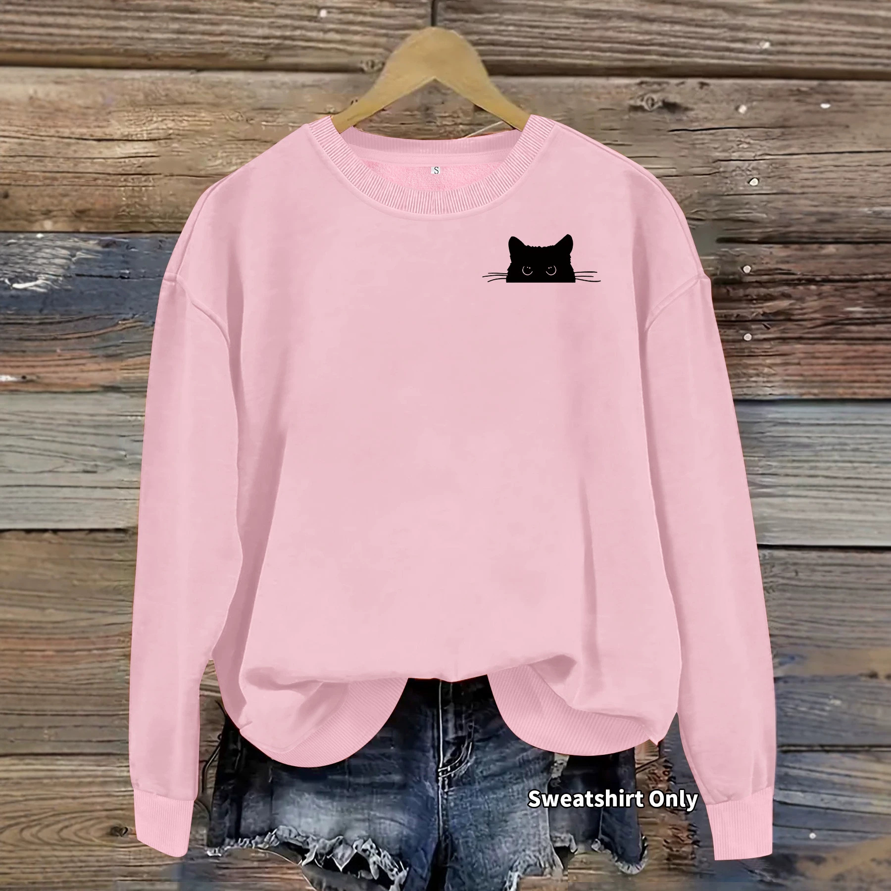 Black cat printed fleece hoodie — image 3