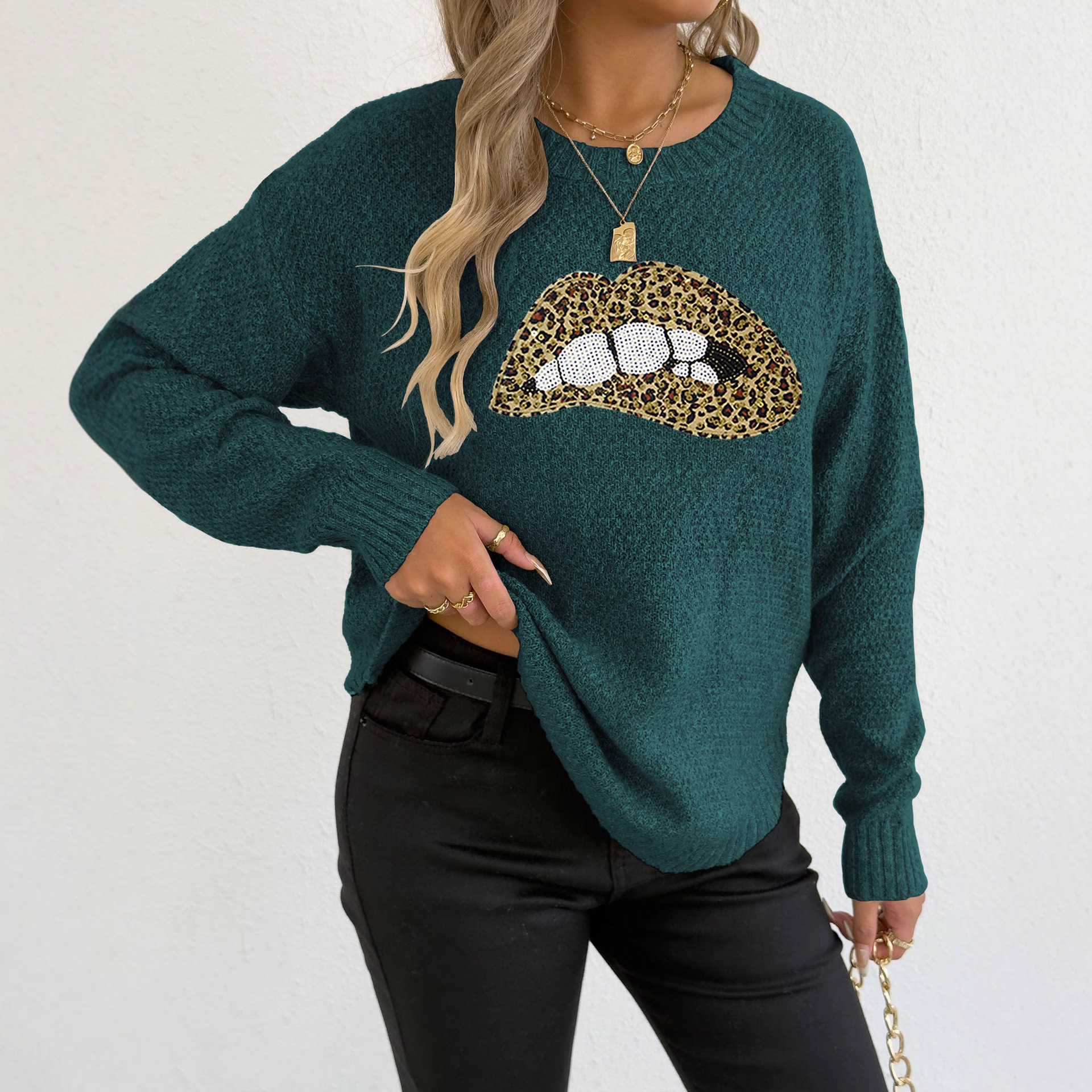 Women's leopard print embroidered sequin lip design round neck pullover sweater — image 3