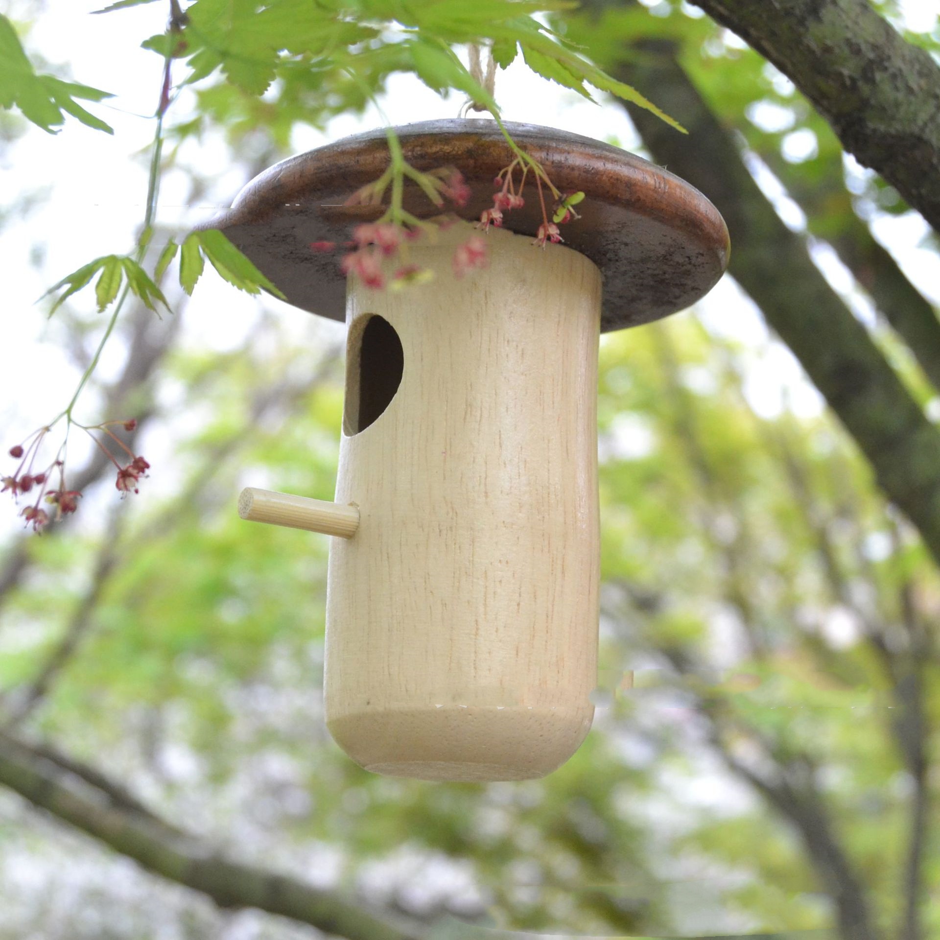 Wooden Bee Mushroom Shape Hummingbird Feeder Pendant — image 2