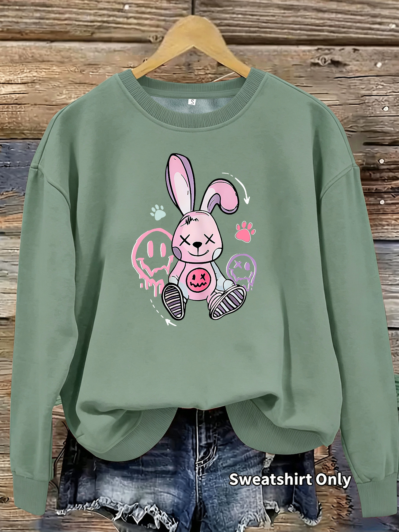Graffiti rabbit print round neck fleece hoodie — image 9